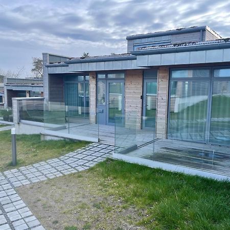 Nybygget Hus I Svaneke Taet Pa Klipper, Skov Og Hav Экстерьер фото